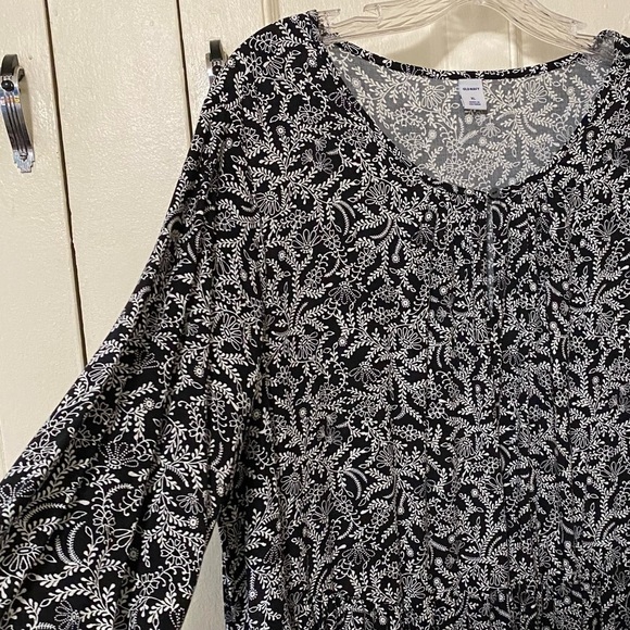 Old Navy Women's Drop-Waist Black With White Floral Dress Size XL New With Tag - Picture 4 of 11